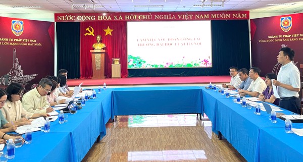 SỞ TƯ PHÁP TỈNH ĐẮK LẮK LÀM VIỆC VỚI ĐOÀN CÔNG TÁC TRƯỜNG ĐẠI HỌC LUẬT HÀ NỘI