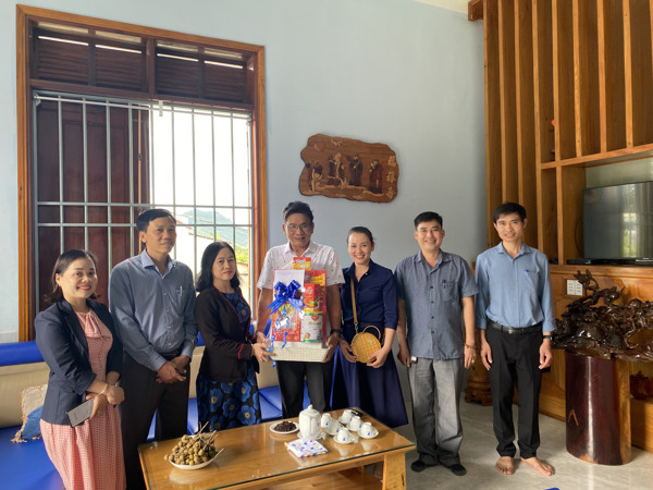 Sở Tư pháp tổ chức nhiều hoạt động tri ân các đối tượng  chính sách, gia đình có công với cách mạng nhân kỷ niệm 76 năm  Ngày Thương binh - Liệt sĩ (27/7/1947 – 27/7/2023)