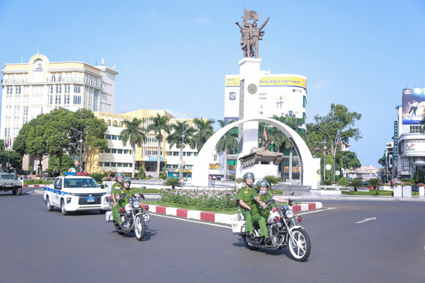 Ra quân cao điểm bảo đảm an ninh, trật tự dịp lễ Kỷ niệm  và khai giảng năm học mới