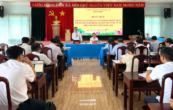 Bộ Tư pháp khảo sát, đánh giá tình hình thực hiện lĩnh vực hộ tịch trên địa bàn tỉnh Đắk Lắk