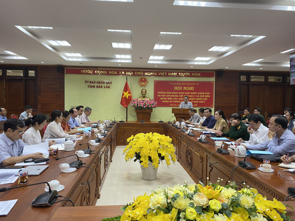 UBND tỉnh tổ chức Hội nghị hưởng ứng Ngày Pháp luật nước Cộng hòa xã hội chủ nghĩa Việt Nam 09/11 và phổ biến, quán triệt các luật mới được Quốc hội khóa XV thông qua tại Kỳ họp thứ 5
