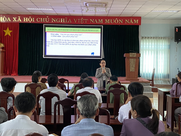 Sở Tư pháp tổ chức Hội nghị tập huấn công tác xây dựng, rà soát, hệ thống hoá văn bản quy phạm pháp luật của HĐND, UBNDtrên địa bàn tỉnh        năm 2023