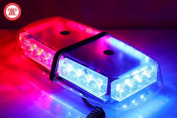 Tăng cường quản lý việc sử dụng thiết bị phát tín hiệu của xe được quyền ưu tiên