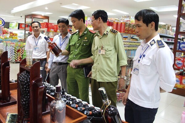Quy định về trách nhiệm trong công tác đấu tranh phòng, chống buôn lậu, gian lận thương mại và hàng giả trên địa bàn tỉnh Đắk Lắk