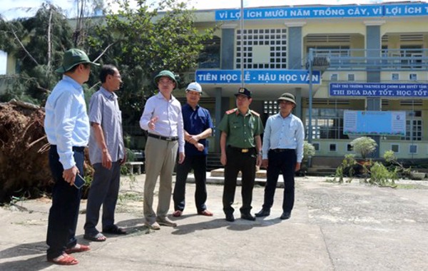 Chủ tịch UBND tỉnh Tạ Anh Tuấn: Huy động toàn lực khắc phục hậu quả bão số 13, sớm ổn định đời sống nhân dân 