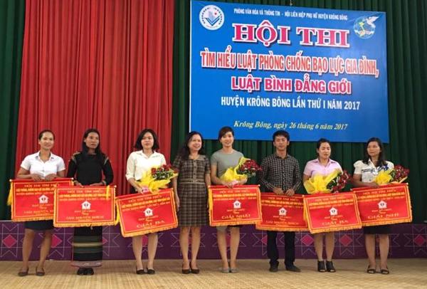 Hội thi “Tìm hiểu kiến thức pháp luật về gia đình và phòng, chống bạo lực gia đình” tỉnh Đắk Lắk năm 2022 