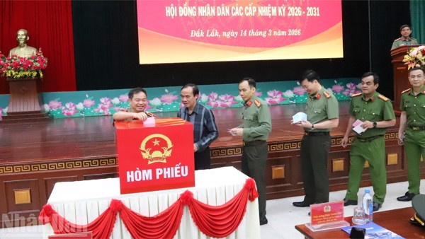 Các khu vực bầu cử sớm ở Đắk Lắk diễn ra an toàn, nghiêm túc