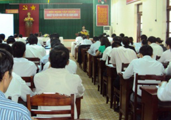 Ủy ban nhân dân tỉnh tổ chức Hội nghị tập huấn nghiệp vụ kiểm soát thủ thục hành chính 