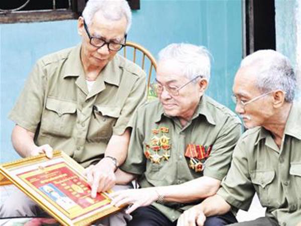 Chế độ, chính sách đối với đối tượng tham gia chiến tranh bảo vệ tổ quốc, làm nhiệm vụ quốc tế ở Căm - Pu - Chia, giúp bạn Lào sau ngày 30/4/1975 đã phục viên, xuất ngũ, thôi việc