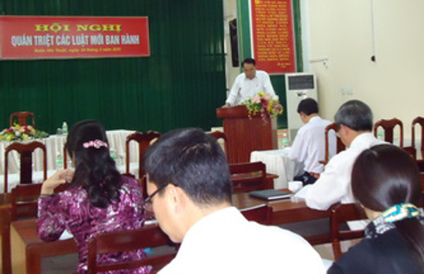 UBND tỉnh chỉ đạo sơ kết giai đoạn I Chương trình phổ biến, giáo dục pháp luật từ năm 2008 – 2012.