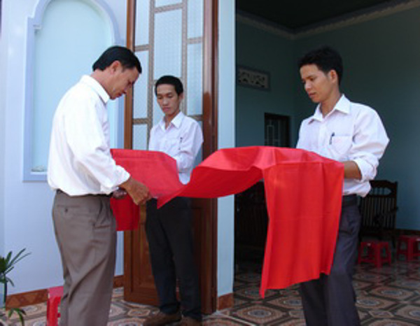 Sở Tư pháp bàn giao nhà “Mái ấm Tư pháp” cho cán bộ Tư pháp – Hộ tịch xã Ea Bar, huyện Buôn Đôn