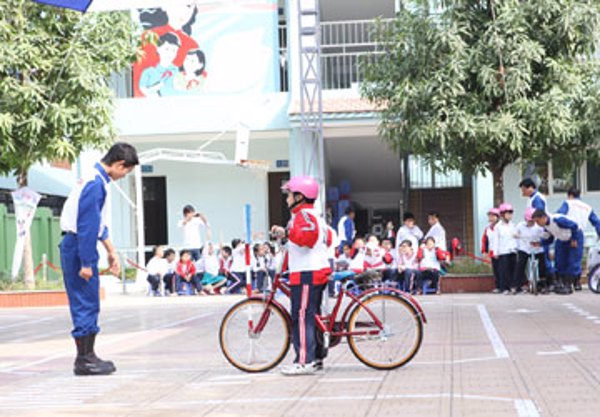 Sở Tư pháp và Sở Giáo dục và Đào tạo ký kết Chương trình phối hợp tăng cường phổ biến, giáo dục pháp luật trong nhà trường