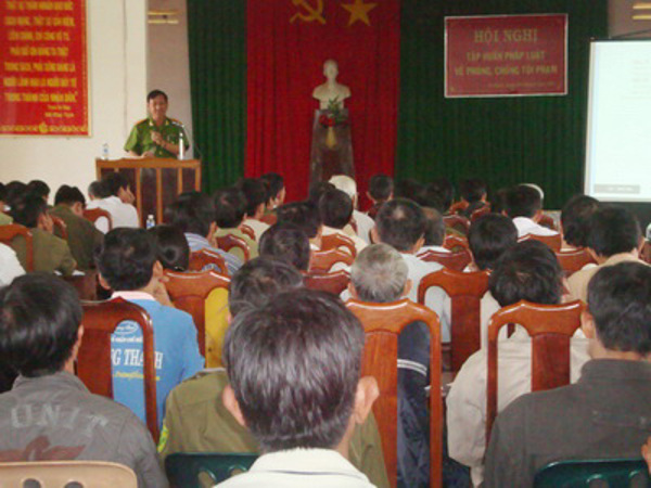 Huyện Cư Kuin bồi dưỡng kiến thức pháp luật về phòng, chống tội phạm
