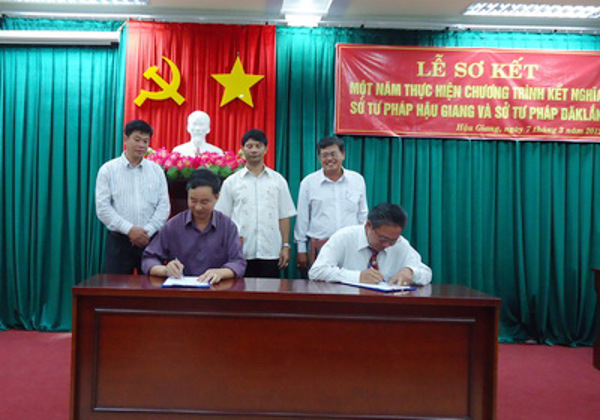 Sơ kết một năm thực hiện Chương trình kết nghĩa Sở Tư pháp Đắk Lắk - Sở Tư pháp Hậu Giang