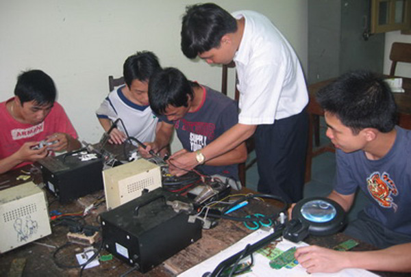 Quy định mức hỗ trợ học nghề đối với người lao động đang hưởng trợ cấp thất nghiệp