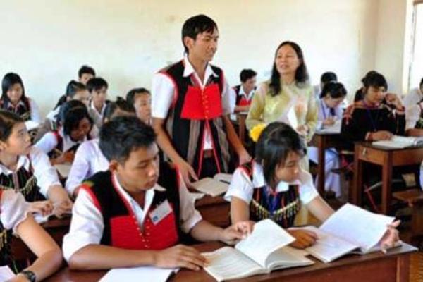 Hỗ trợ chi phí học tập đối với sinh viên là người dân tộc thiểu số học tại các cơ sở giáo dục đại học