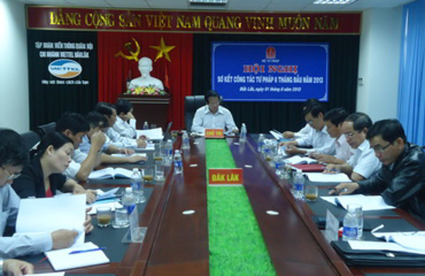 Bộ Tư pháp tổ chức Hội nghị trực tuyến sơ kết công tác tư pháp 8 tháng đầu năm 2013