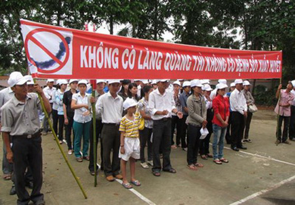 Chủ tịch UBND tỉnh chỉ đạo công tác phòng, chống dịch sốt xuất huyết năm 2013