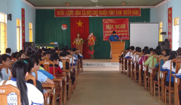 Tuyên truyền, phổ biến pháp luật  cho đoàn viên, học sinh các trường THPT trên địa bàn huyện Ea H’leo