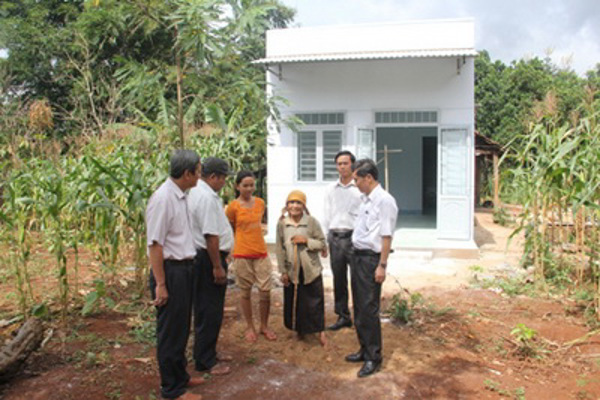 Chính sách hỗ trợ đất ở, đất sản xuất và nước sinh hoạt cho hộ đồng bào dân tộc thiểu số nghèo và hộ nghèo ở các xã, thôn, buôn đặc biệt khó khăn trên địa bàn tỉnh Đắk Lắk 
