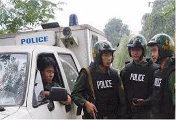 Phòng ngừa, ngăn chặn, xử lý hành vi chống người thi hành công vụ