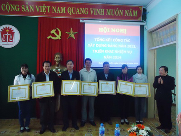  Hội nghị tổng kết công tác xây dựng Đảng và Hội nghị cán bộ, công chức, viên chức năm 2013