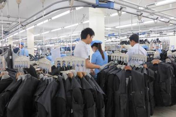 Tăng mức lương tối thiểu vùng theo quy định mới