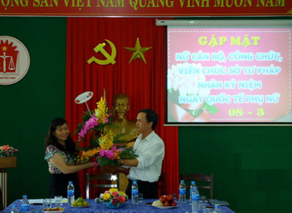 Sở Tư pháp tổ chức tọa đàm kỷ niệm ngày Quốc tế Phụ nữ 