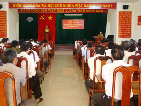 Huyện Cư Kuin tổ chức tập huấn, bồi dưỡng kiến thức pháp luật về phòng, chống tội phạm và tệ nạn xã hội