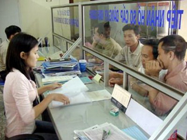 Thủ tướng Chính phủ chỉ đạo chấn chỉnh tình trạng lạm dụng yêu cầu nộp bản sao có chứng thực đối với giấy tờ, văn bản khi thực hiện thủ tục hành chính