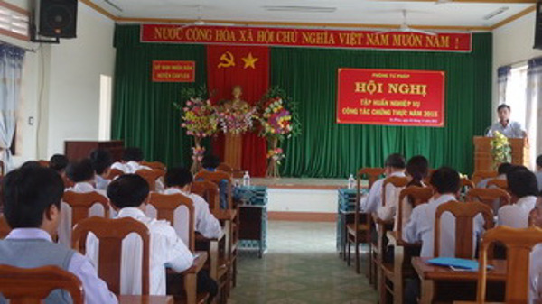 Phòng Tư pháp huyện  Ea H’leo đã tổ chức Hội nghị tập huấn công tác chứng thực