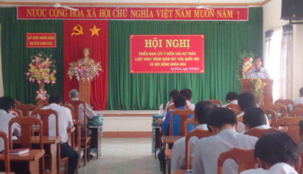 Hội đồng nhân dân huyện Ea H’leo tổ chức lấy ý kiến vào Dự thảo Luật Hoạt động giám sát của Quốc hội và Hội đồng nhân dân