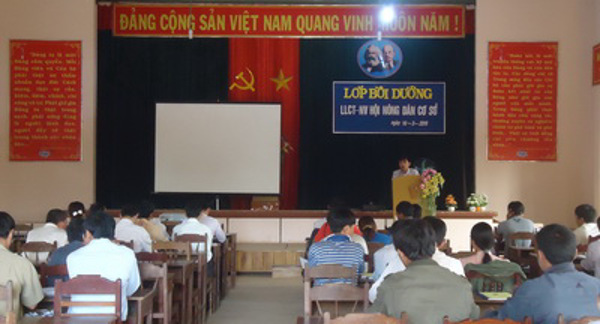 Huyện Ea H’leo tập huấn kiến thức pháp luật cho cán bộ nông dân, hòa giải viên cơ sở