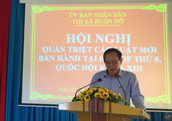 UBND thị xã Buôn Hồ tổ chức Hội nghị tuyên truyền, phổ biến các luật mới ban hành