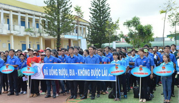 Ngày hội an toàn giao thông tỉnh Đắk Lắk năm 2015