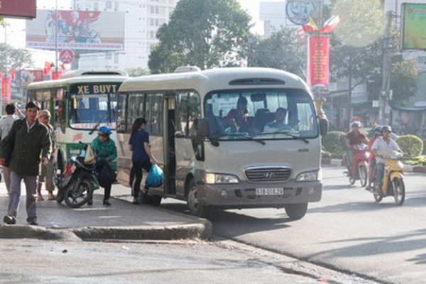 Tăng cường các biện pháp nhằm giải quyết tình trạng vi phạm quy định về kinh doanh vận tải hành khách bằng ô tô