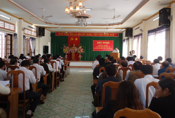 UBND huyện Ea H’leo đã tổ chức Hội nghị quán triệt phổ biến những nội dung cơ bản của Luật Bầu cử đại biểu Quốc hội và đại biểu Hội đồng nhân dân năm 2015