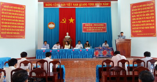 Ứng cử viên đại biểu Quốc hội khóa XIV tiếp xúc với cử tri  tại huyện Krông Pắk 