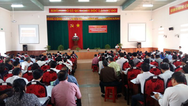 Ủy ban bầu cử huyện Krông Pắk tổ chức hội nghị tập huấn nghiệp vụ công tác tổ chức bầu cử đại biểu Quốc hội khóa XIV và đại biểu Hội đồng nhân dân các cấp nhiệm kỳ 2016 - 2021