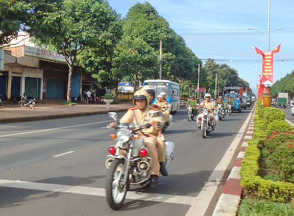 UBND tỉnh Đắk Lắk triển khai thực hiện Công điện của Thủ tướng Chính phủ tăng cường các biện pháp cấp bách nhằm bảo đảm trật tự an toàn giao thông trong quý III/2016