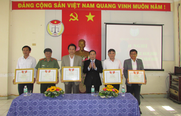 Hội Luật gia tỉnh Đắk Lắk tổ chức hội nghị tổng kết công tác, phong trào thi đua năm 2016 và triển khai công tác năm 2017