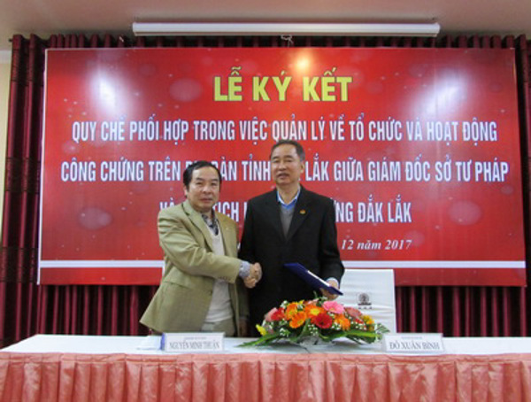 Tổ chức lễ ký kết giữa Sở Tư pháp và Hội Công chứng viên: “Quy chế phối hợp trong việc quản lý về tổ chức và hoạt động công chứng trên địa bàn tỉnh Đắk Lắk”