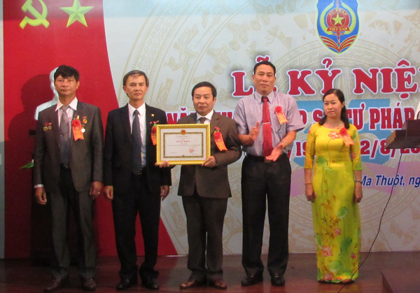 Tổ chức Lễ kỷ niệm 35 năm thành lập Sở Tư pháp (02/8/1982-02/8/2017)