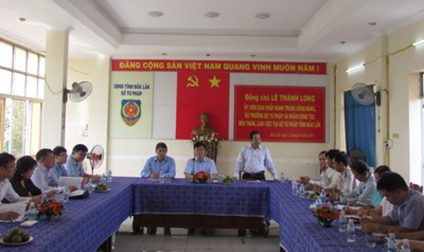 BỘ TRƯỞNG BỘ TƯ PHÁP LÊ THÀNH LONG THĂM VÀ LÀM VIỆC TẠI  SỞ TƯ PHÁP TỈNH  ĐẮK LẮK