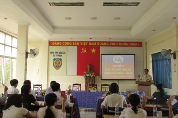 Tiêu chuẩn đánh giá đảng viên hoàn thành xuất sắc nhiệm vụ năm 2018