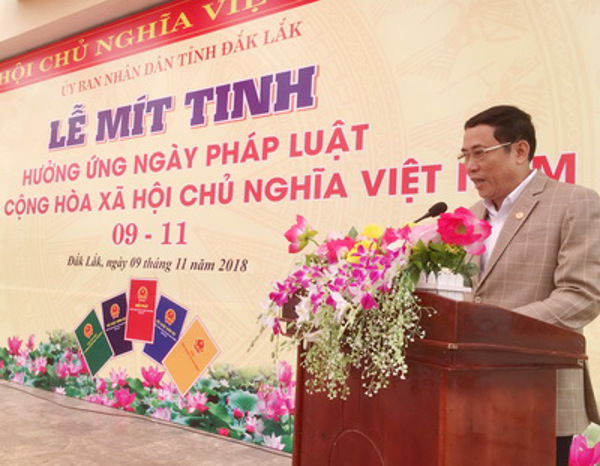 UBND tỉnh tổ chức Lễ mít tinh hưởng ứng Ngày Pháp luật nước Cộng hòa xã hội chủ nghĩa Việt Nam năm 2018