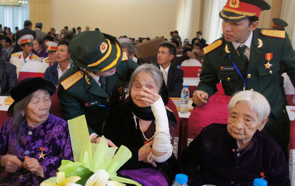 QUY ĐỊNH MỚI VỀ TRỢ CẤP, PHỤ CẤP ƯU ĐÃI ĐỐI VỚI NGƯỜI CÓ CÔNG VỚI CÁCH MẠNG