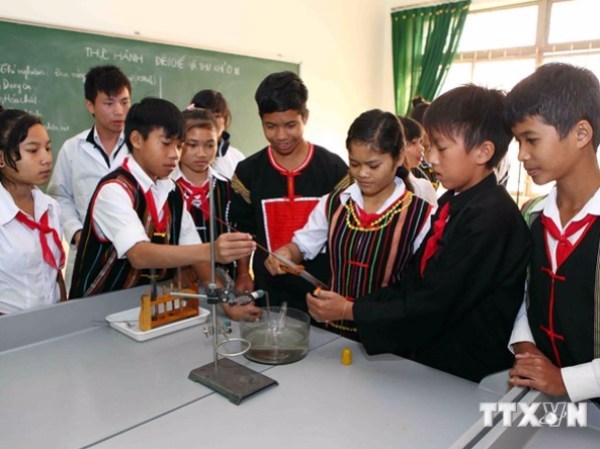 Thủ tướng Chính phủ phê duyệt Chương trình mục tiêu giáo dục vùng núi, vùng dân tộc thiểu số, vùng khó khăn giai đoạn 2016 - 2020