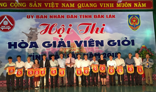 Bộ Tư pháp ban hành Kế hoạch xây dựng Bộ tài liệu bồi dưỡng nghiệp vụ hòa giải ở cơ sở dành cho hòa giải viên 