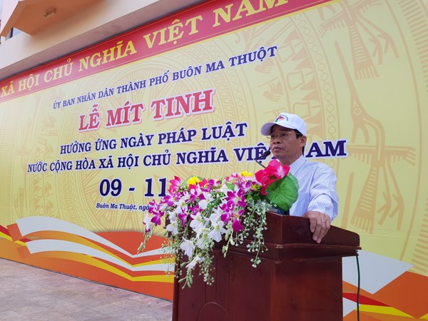 UBND thành phố Buôn Ma Thuột tổ chức Lễ mít tinh hưởng ứng Ngày Pháp luật nước Cộng hòa xã hội chủ nghĩa Việt Nam năm 2019